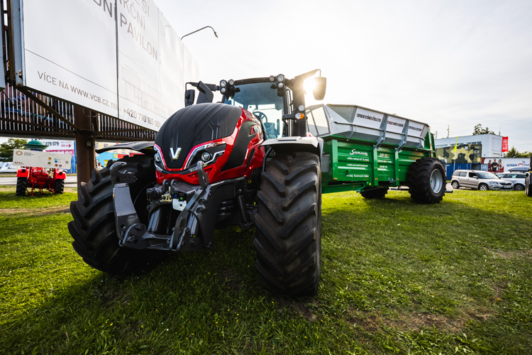 LR-230825174536-MMPHOTO2.jpg