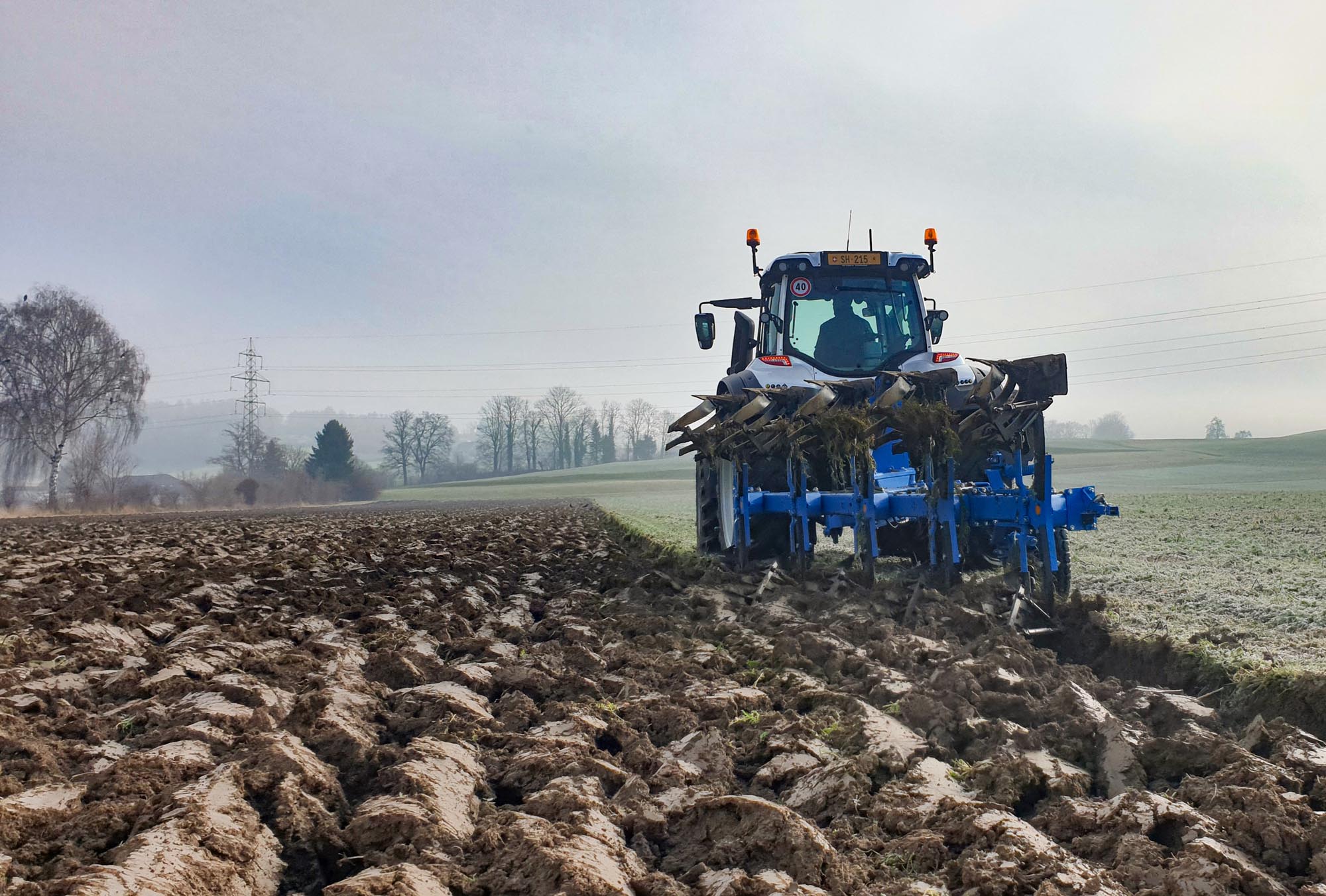 Precise plowing with Valtra Guide