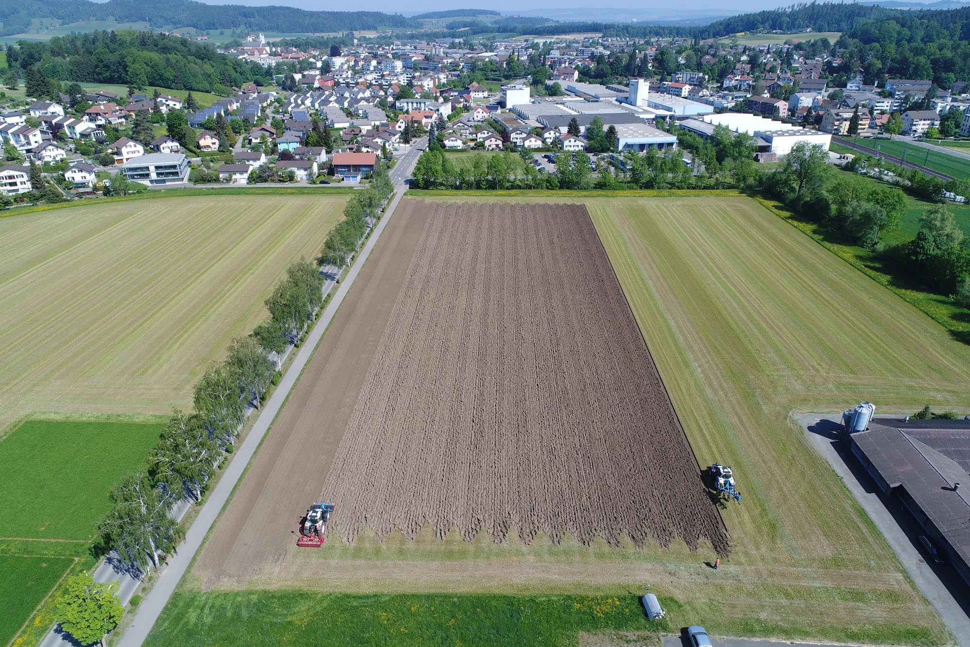 Tillage accurate to the centimetre accuracy