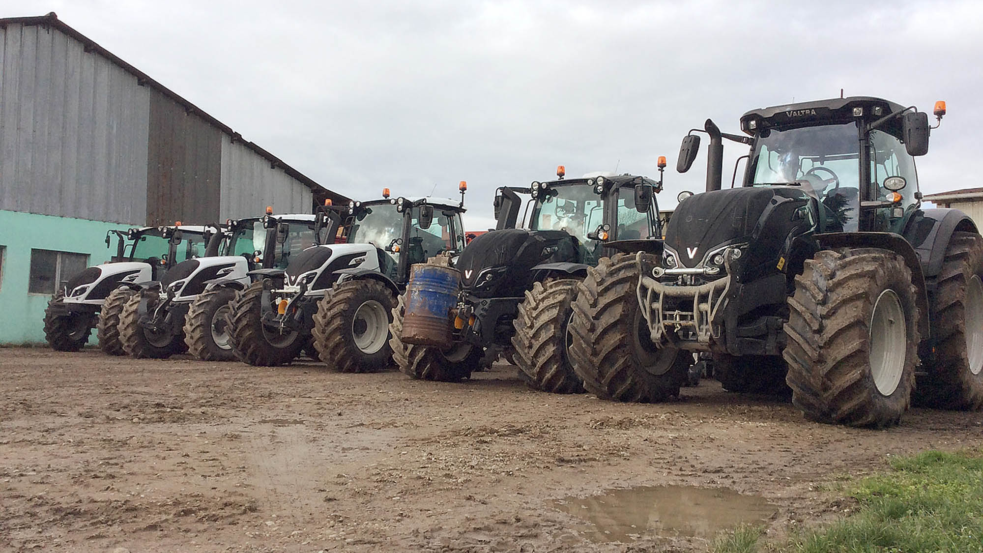 The Streicher family’s new fleet of tractors