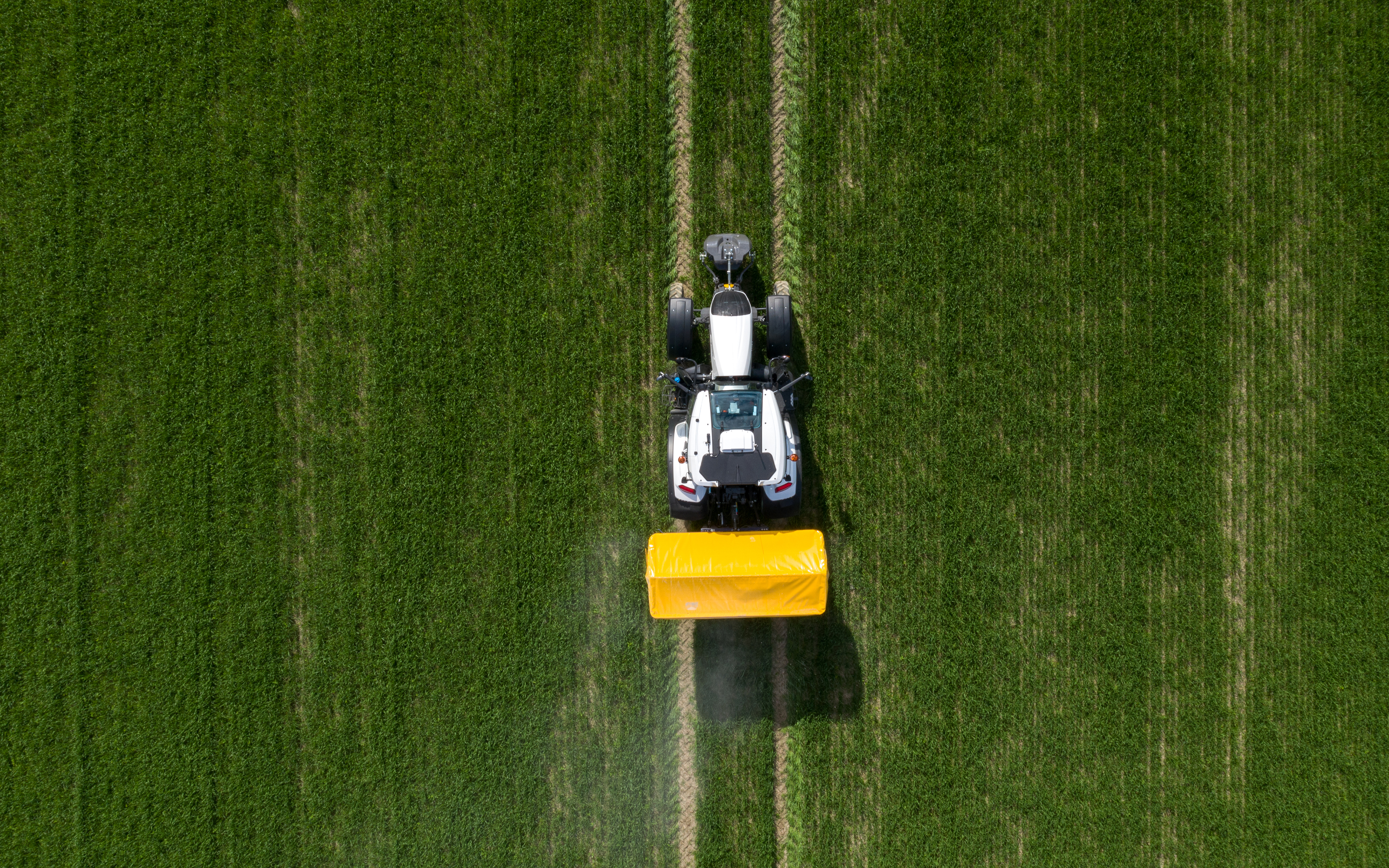valtra-ISOBUS_4000x2500.jpg