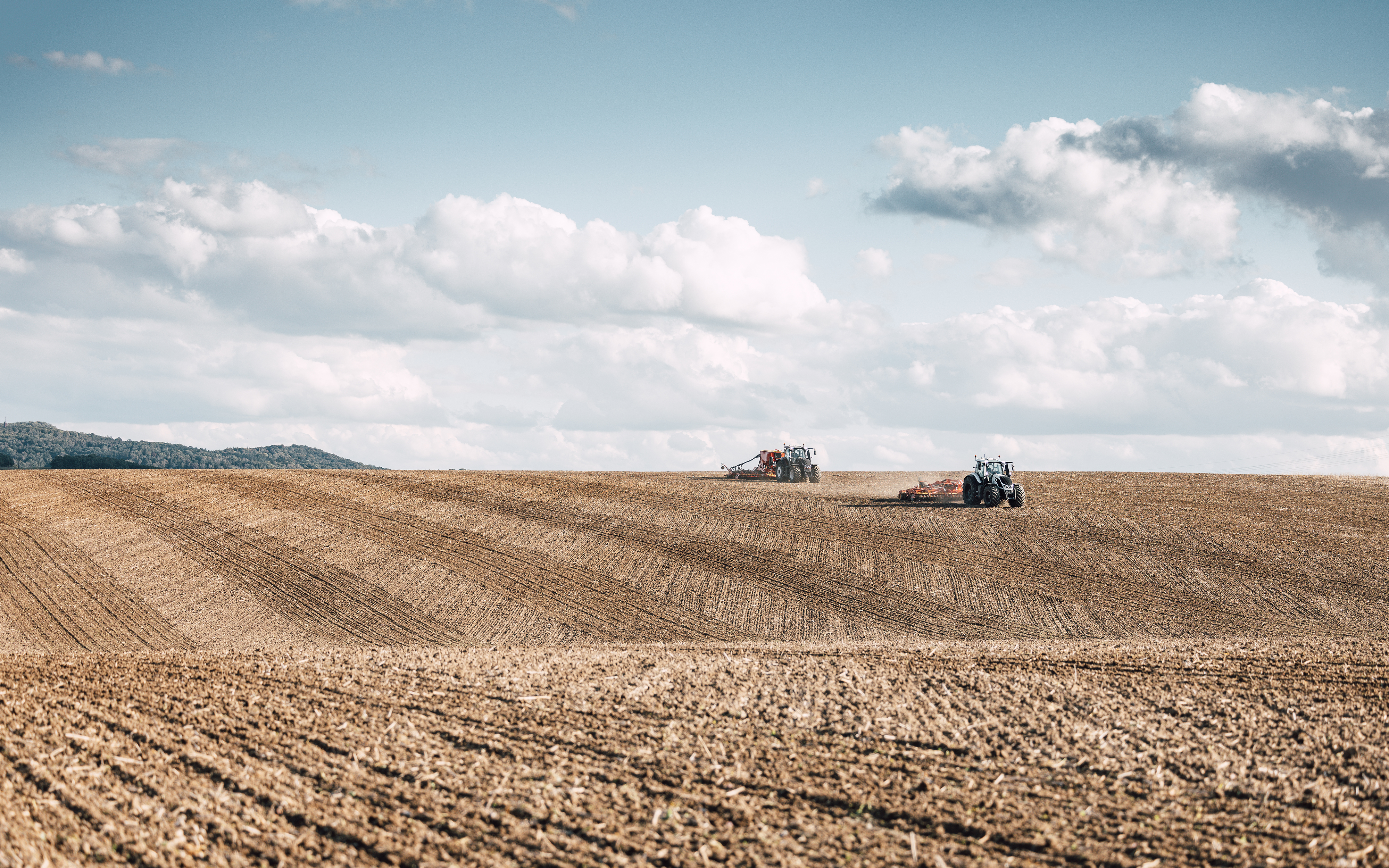 valtra-tractor-specialists_4000x2500.jpg