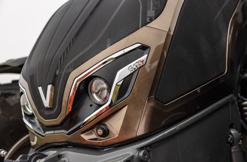 valtra-g-series-tractor-bonnet-hood-800-525.jpg