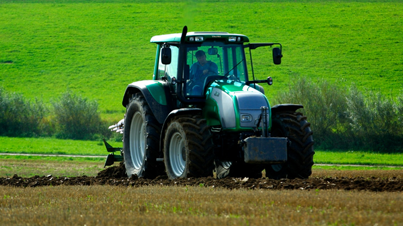 Valtra-T-Series-2002.jpg