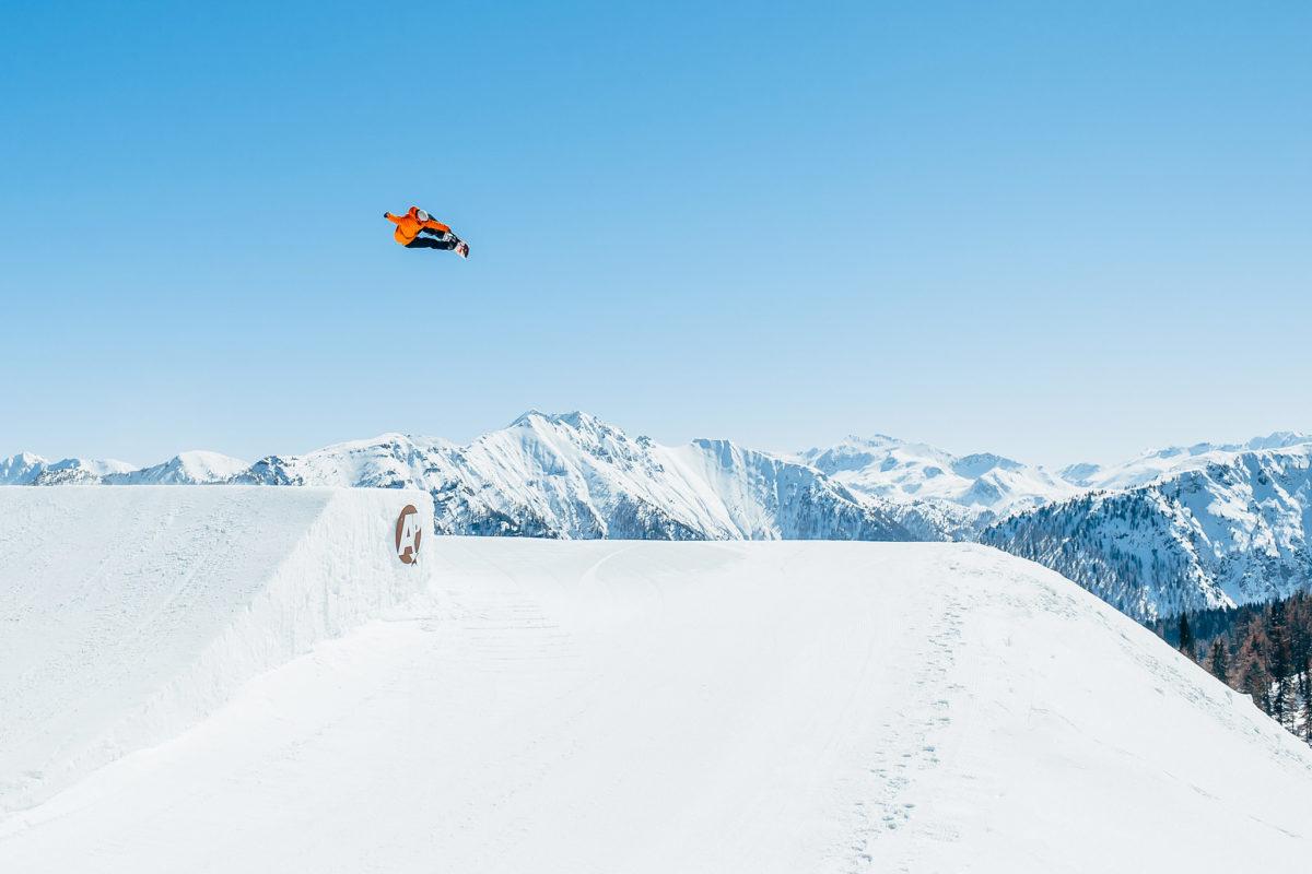 Snowboarder-Roope-Tonteri-training-big-air-in-Austria-Absolut-Park-in-2018-photo-Henri-Juvonen-1200x800.jpg