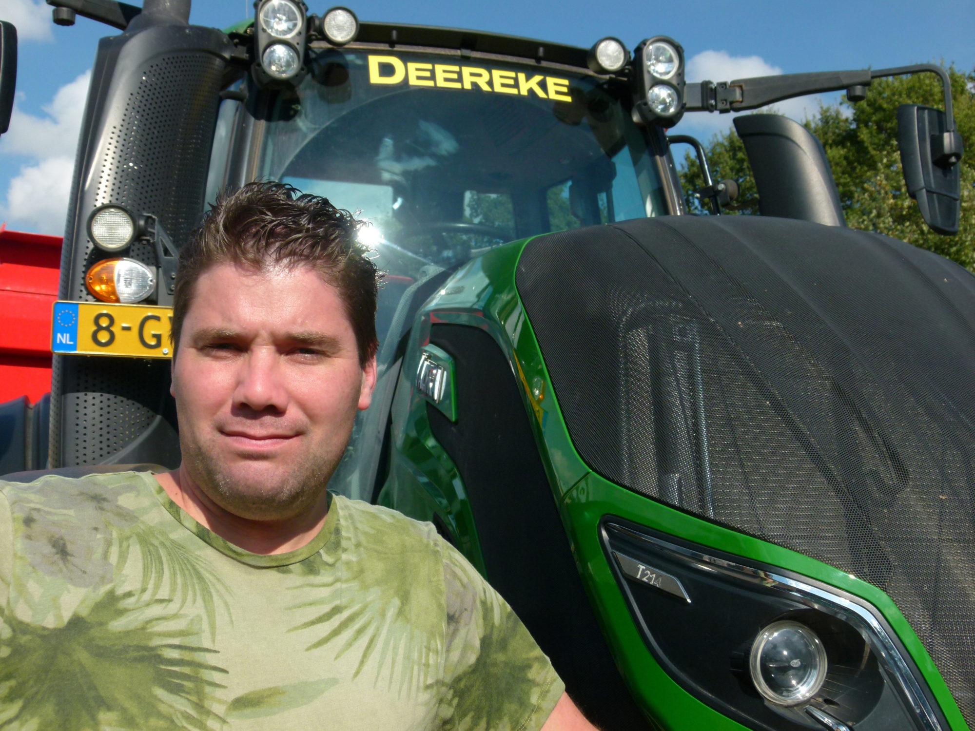 Weerts is zeer tevreden over zijn Valtra. “Hij loopt hard en dankzij de taaie motor houdt hij dat ook goed vol bij een laag toerental. Je moet hier soms ook met 25 ton in de trekhaak bergop wegrijden en dat is geen enkel probleem.”