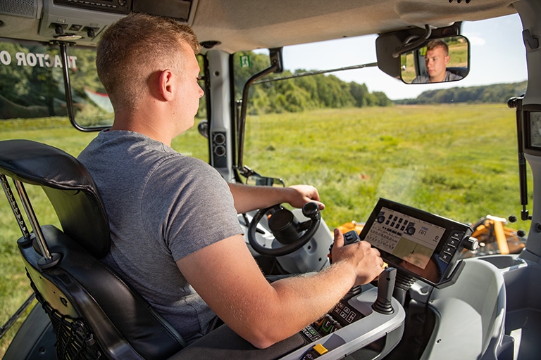 Valtra T-series with SmartTouch