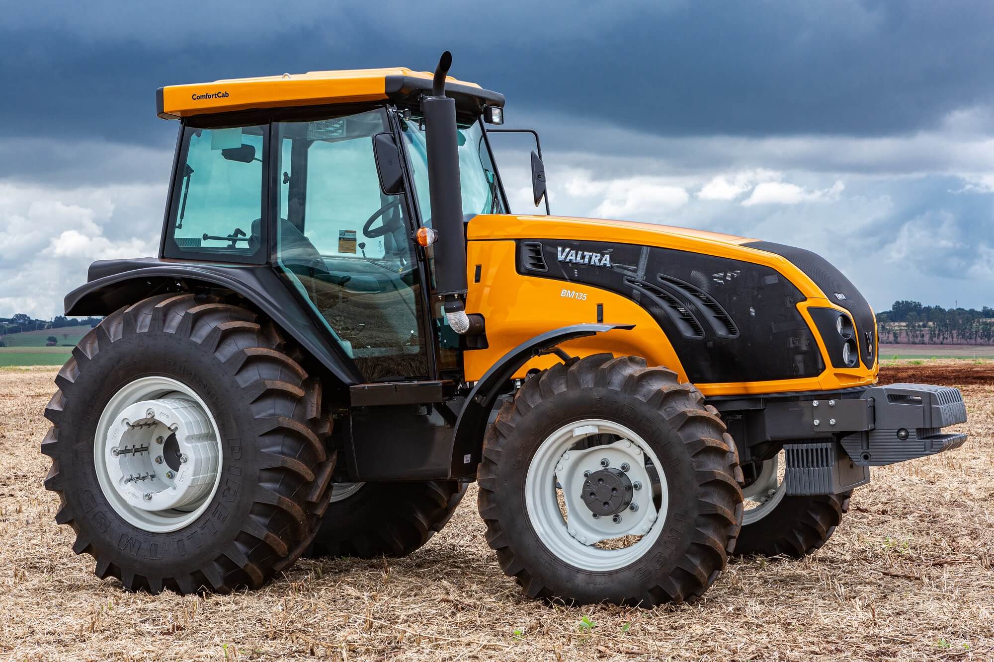 VALTRA-Trator_BM.jpg